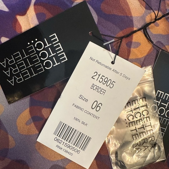 Top - Picture 3 of 4